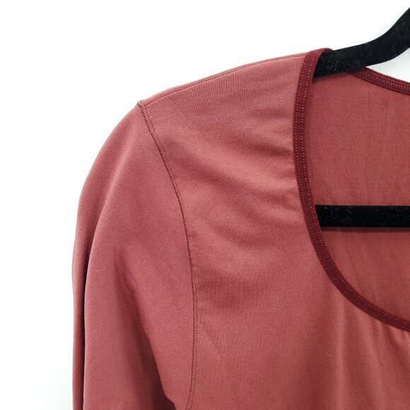 Mid-2000s Patagonia Body Nylon/Spandex Printed Scoop Neck Long Sleeve Top M Red - Picture 5 of 16